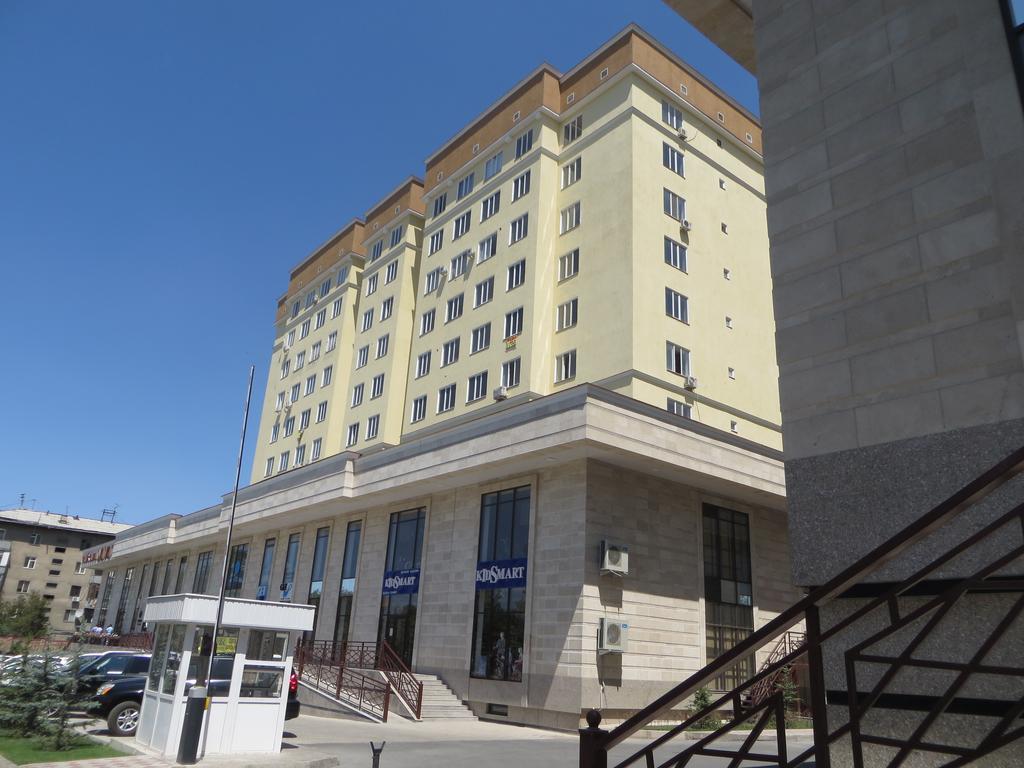 Bishkek Flatlux Apartments Eksteriør bilde